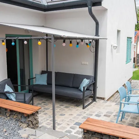 Veled Teljes Vendeghaz Badacsony