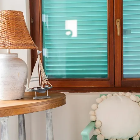 Veled Teljes Vendeghaz Badacsony * باداتشونيتوماي